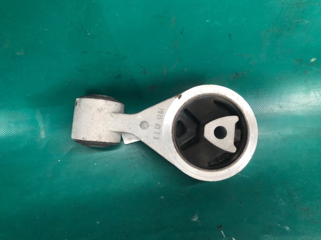 Подушка (опора) двигателя, правая верхняя 11350JY20A NISSAN