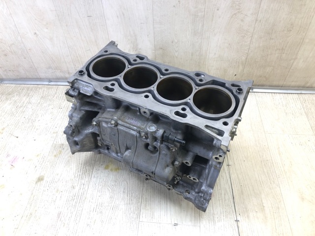 Блок цилиндров 1141009570 TOYOTA