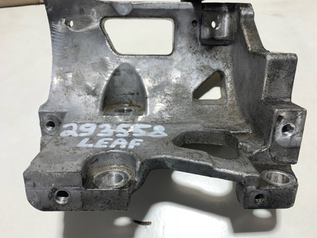 Кронштейн компрессора кондиционера 119103NA0A NISSAN