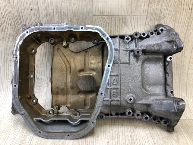 Поддон картера двигателя 1211120060 TOYOTA