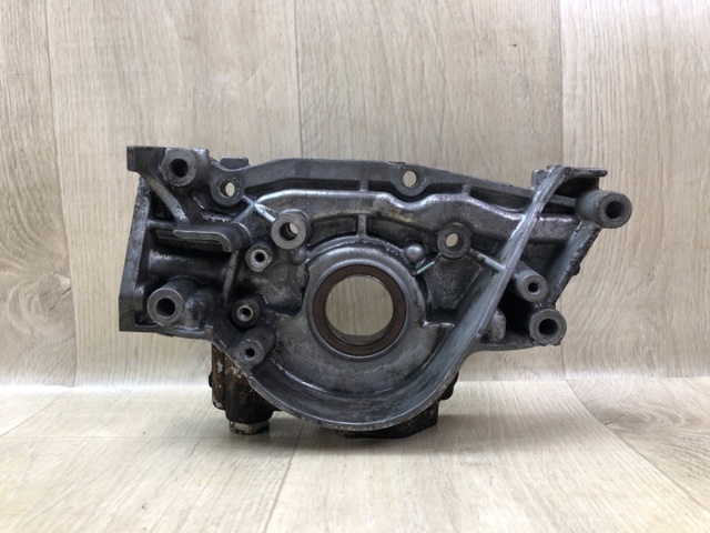 Маслонасос 1211A021 MITSUBISHI