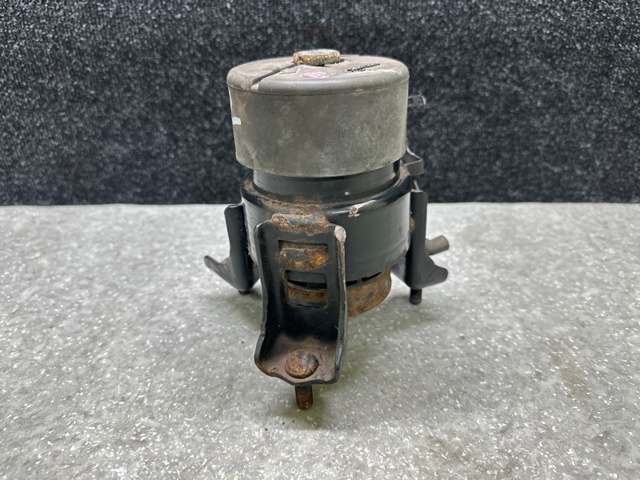Подушка двигателя передняя 123600P021 TOYOTA