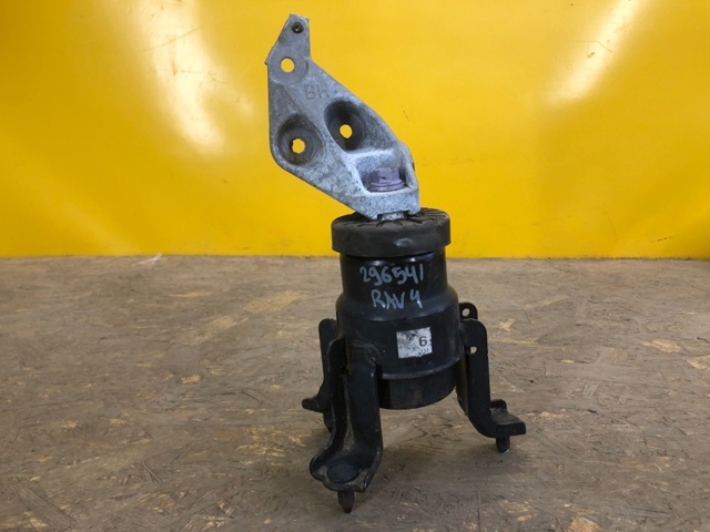 Кронштейн опоры двигателя 12361F0090 TOYOTA