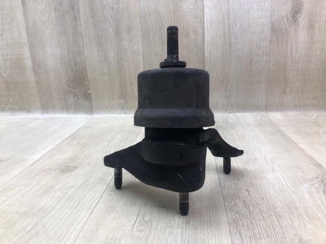 Левая подушка двигателя 1237231010 TOYOTA