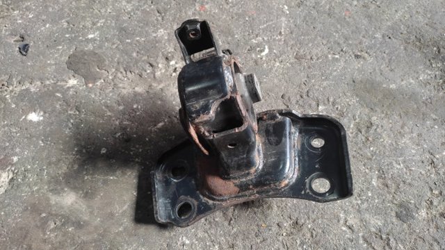 Гидроопора двигателя левая 1237237190 TOYOTA