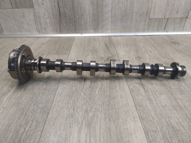 Звездочка-шестерня распредвала двигателя, выпускного 130700V040 TOYOTA