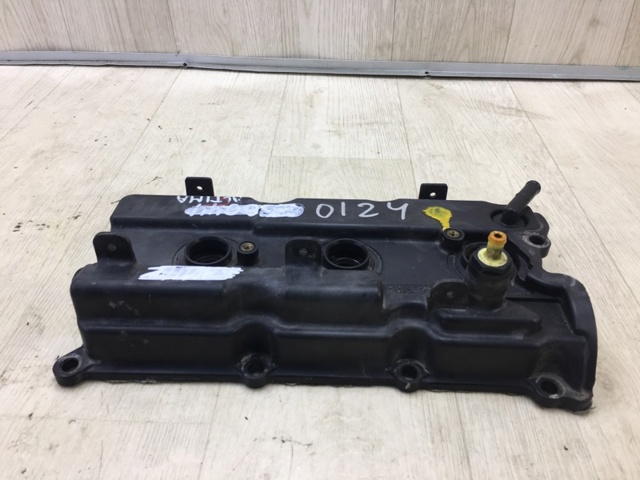 132647Y000 NISSAN Крышка клапанная правая купить в Кривой Рог