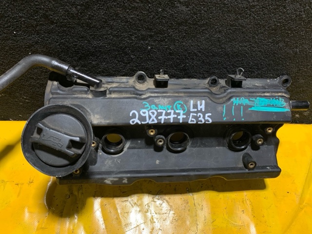 13264AM610 NISSAN Крышка клапанная левая купить в Ужгород