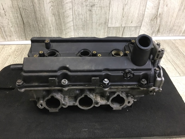 NISSAN 13264AM610 Крышка клапанная левая в наличии Черновцы