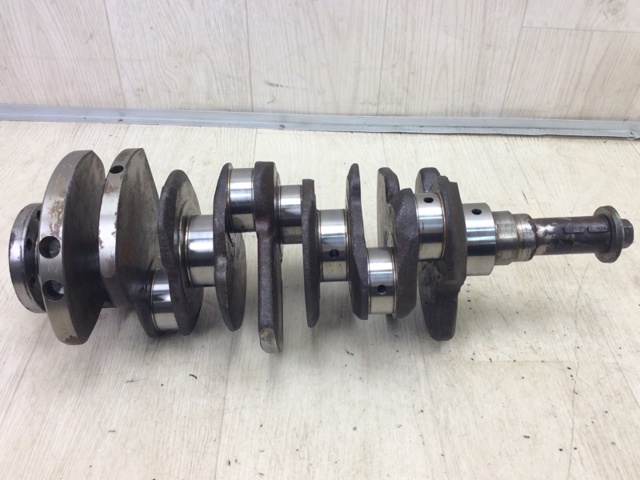 Коленвал двигателя 1340120040 TOYOTA