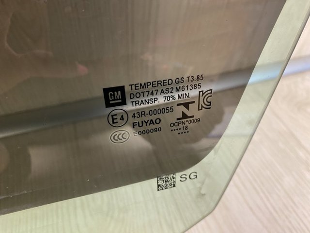 GM 13412495 Стекло двери передней левой в наличии Винница