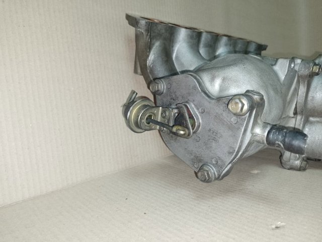 140108J105 NISSAN Впускной коллектор купить в Черновцы