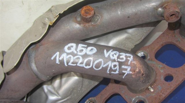 NISSAN 140D21PM0A Труба приемная (штаны) глушителя передняя левая в наличии Украина