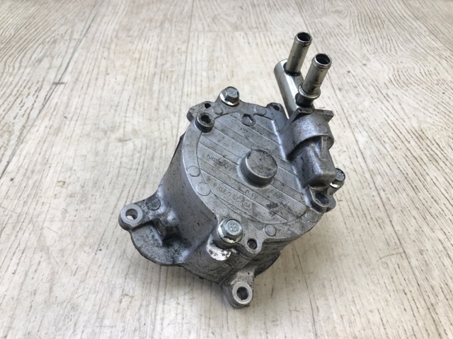 Насос вакуумный 146505CA0A NISSAN