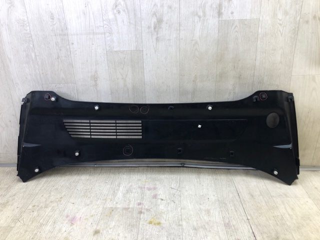 TESLA 149260500B Решетка дворников в наличии Черновцы