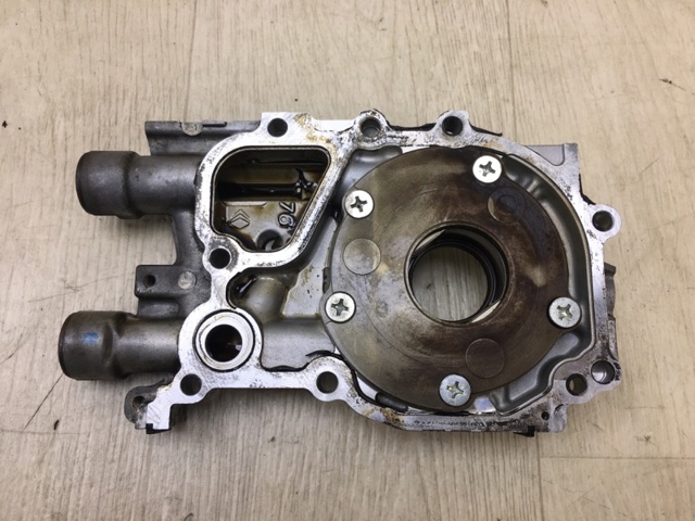 Насос масляный 15010AA320 SUBARU