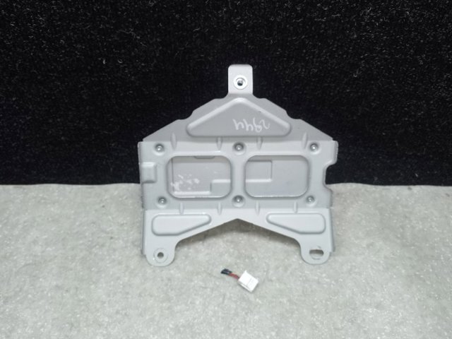 152797400C TESLA Магнитола (радио AM/FM) купить в Павлоград