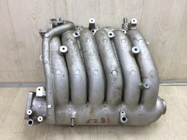 MITSUBISHI 1540A382 Коллектор впускной верхний в наличии Черновцы