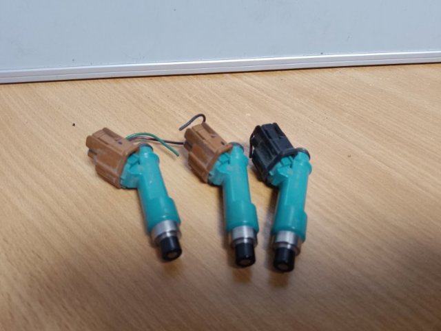 1571078K00 SUZUKI Топливные форсунки купить в Каменское