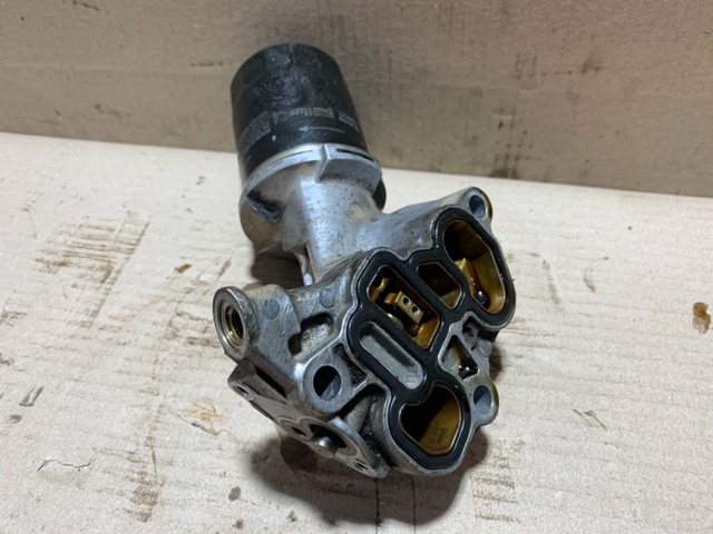 Кронштейн масляного фильтра 15811RYEA01 HONDA
