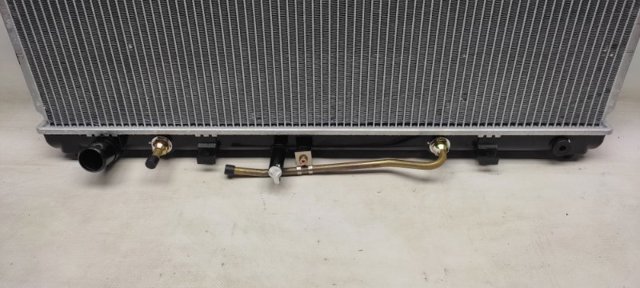 1640020270 TOYOTA Радиатор купить в Ирпень