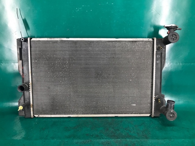 Радиатор водяной 164100T030 TOYOTA