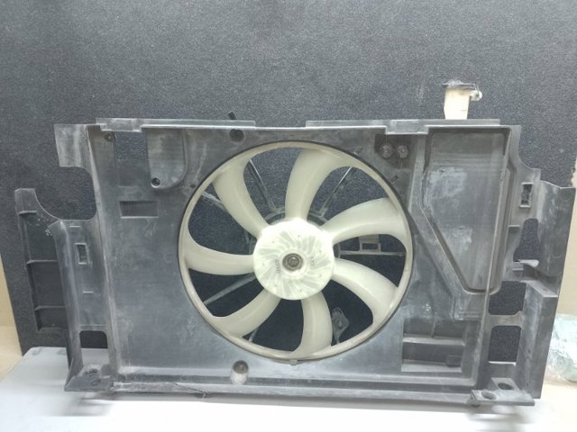 Крышка бачка 1647123010 TOYOTA