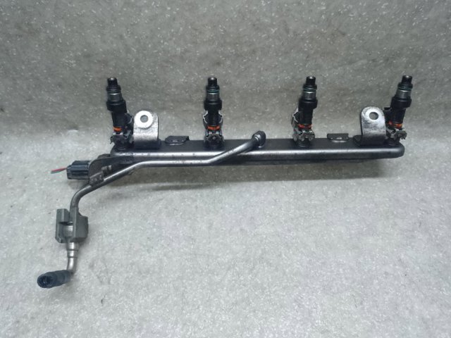 Форсунка впрыска топлива 166003JV2B NISSAN