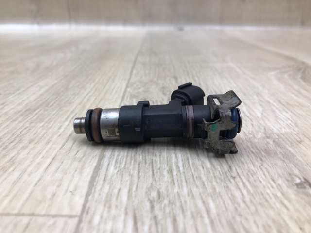 166007S00A NISSAN Топливные форсунки купить в Киев