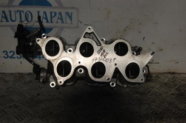 Впускной коллектор 1712031041 TOYOTA