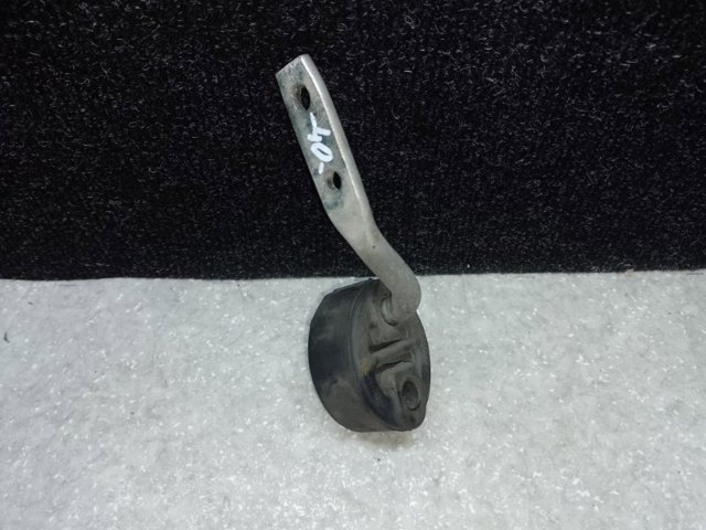 TOYOTA 1756522040 Подушка глушителя в наличии Ровно