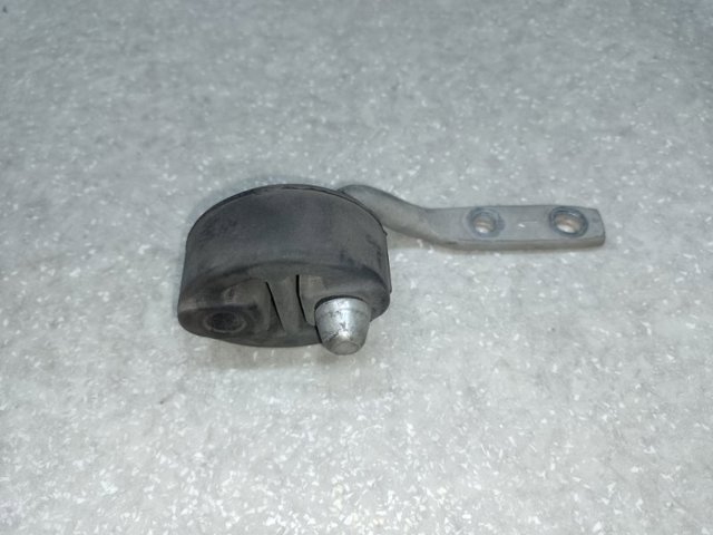 1756522040 TOYOTA Подушка крепления глушителя купить в Харьков