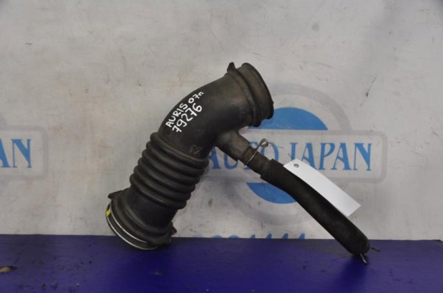 Патрубок воздушный 178800D090 TOYOTA