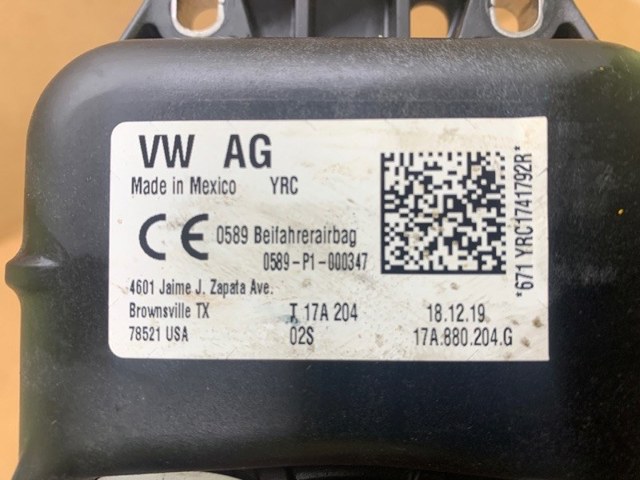 17A880204G VAG Подушка безопасности (AIRBAG) пассажирская купить в Кривой Рог