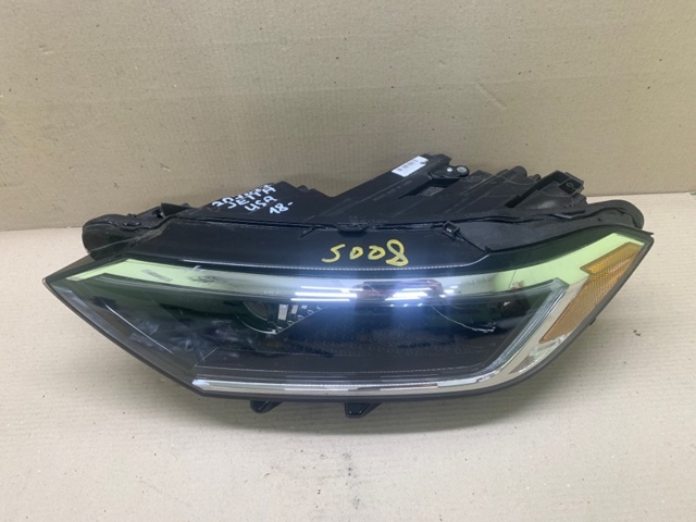 17A941035F VAG Левая фара купить в Запорожье