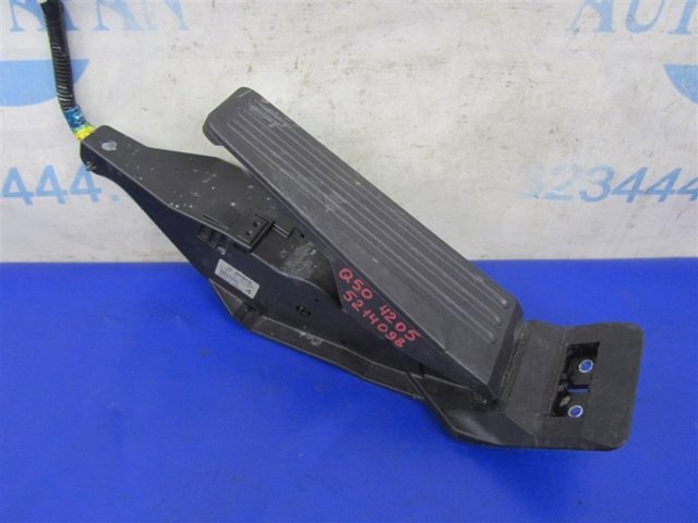 Педаль акселератора 18002JK60A NISSAN