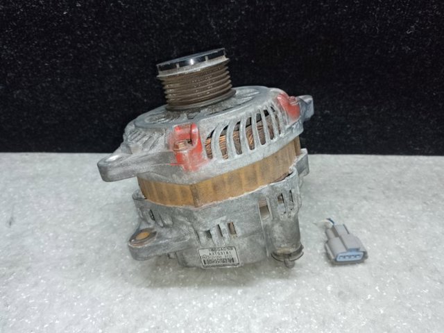 Автомобильный генератор 1800A053 MITSUBISHI