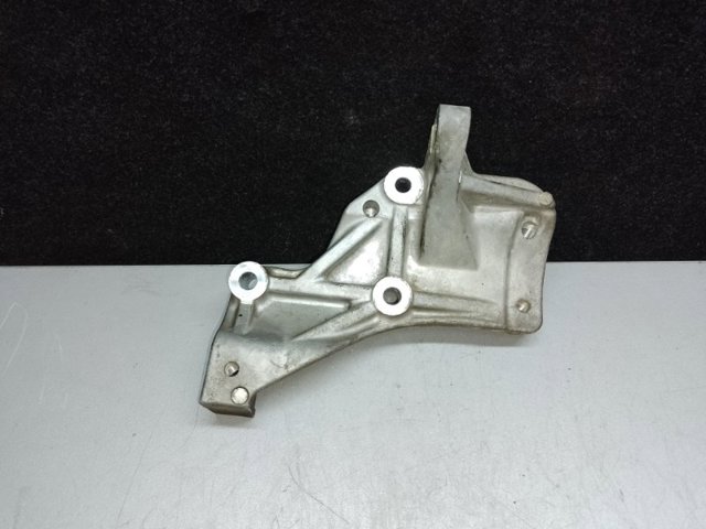 MITSUBISHI 1801A037 Кронштейн генератора в наличии Черкассы