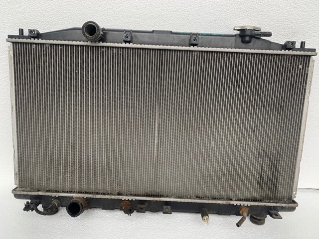 Радиатор 19010RL5A51 HONDA