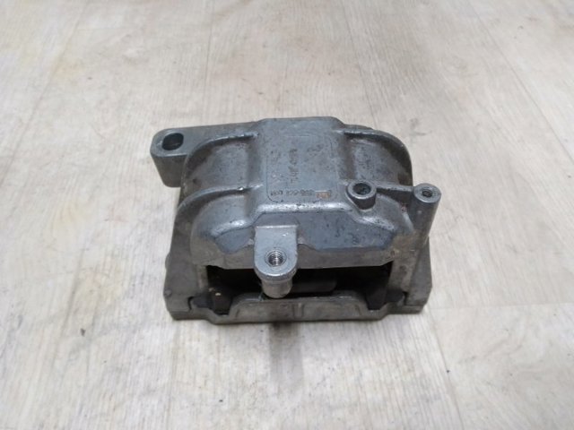 Правая опора ДВС 1K0199262AR VAG