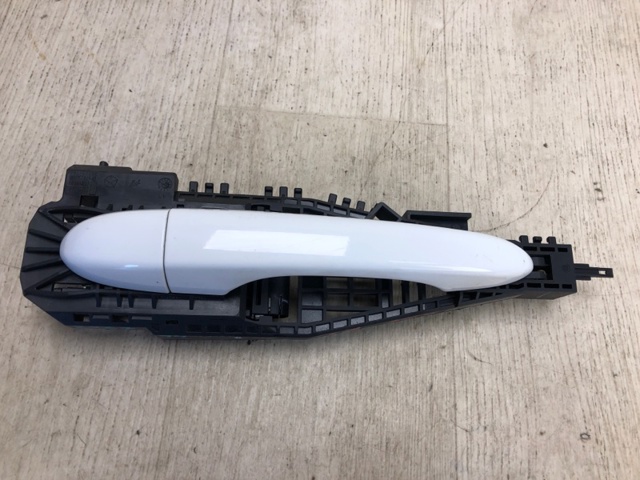 Ручка двери задней наружная 1SZ34AXRAD CHRYSLER