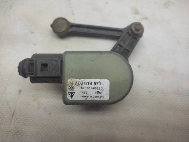 Задний датчик положения кузова 1T0907503 VAG