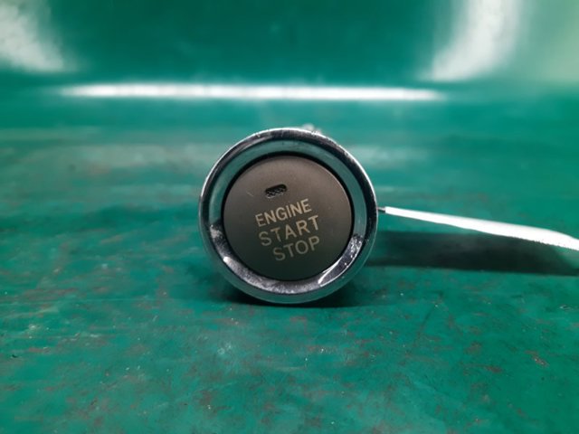 TOYOTA 2005DJ0924 Кнопка запуска двигателя в наличии Днепр