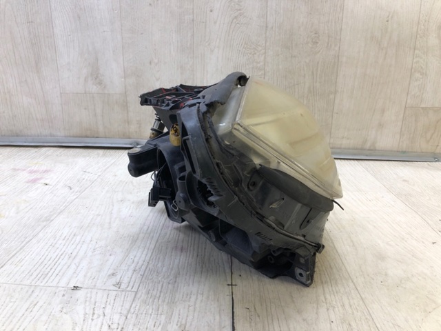 A2048208861 MERCEDES Правая фара купить в Одесса