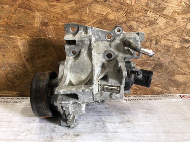 Помпа охлаждения 210103RC2A NISSAN