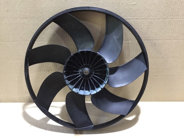 NISSAN 214813JA2E Диффузор радиатора охлаждения, в сборе с мотором и крыльчаткой в наличии Одесса