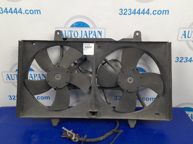 Рамка радиатора охлаждения 21483CA000 NISSAN