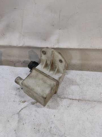 215373NA0A NISSAN Бачок системы охлаждения купить в Украина