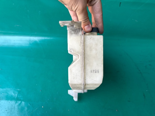 217101CB0A NISSAN Бачок системы охлаждения купить в Ужгород