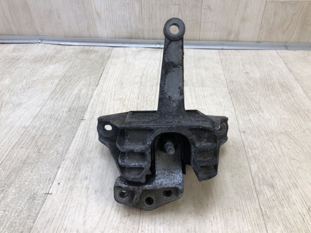 Правая подушка двигателя 21810G2000 HYUNDAI